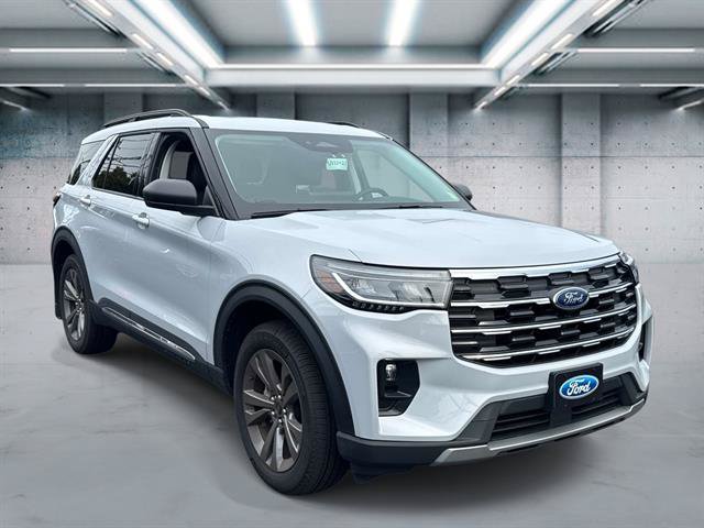 Used 2025 Ford Explorer Active w/ Active Comfort Package AWD/4WD image 23