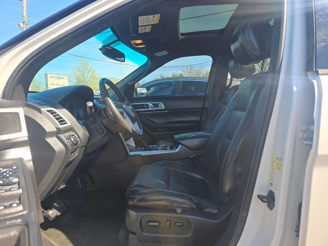 Used 2014 Ford Explorer Sport w/ Equipment Group 401A AWD/4WD image 9