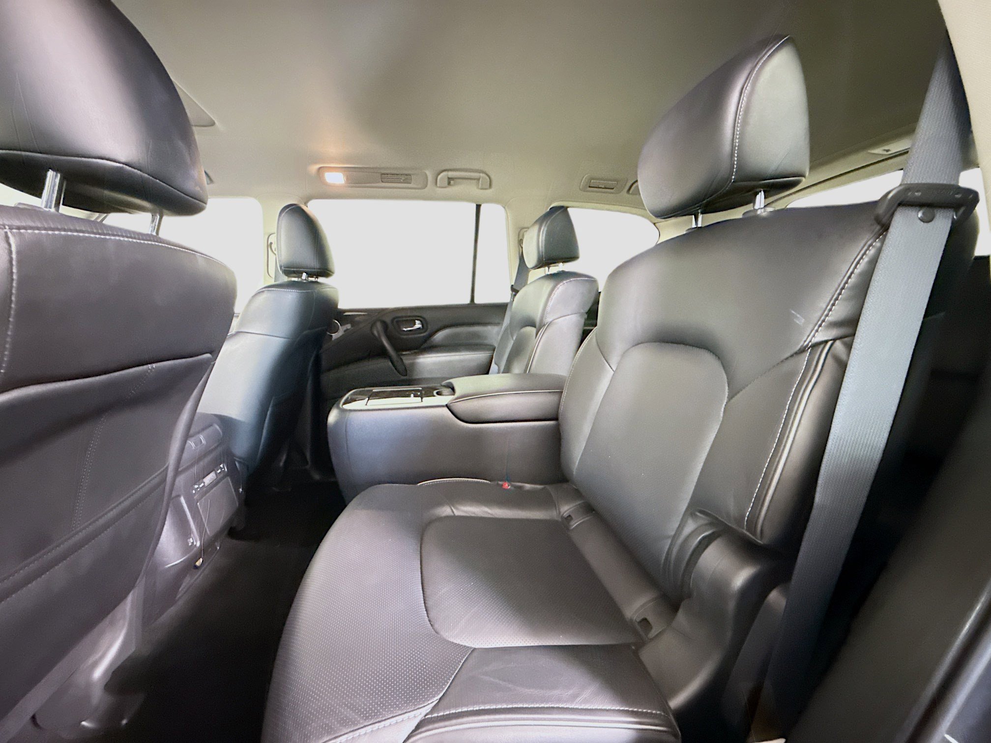 Used 2024 INFINITI QX80 Luxe image 25