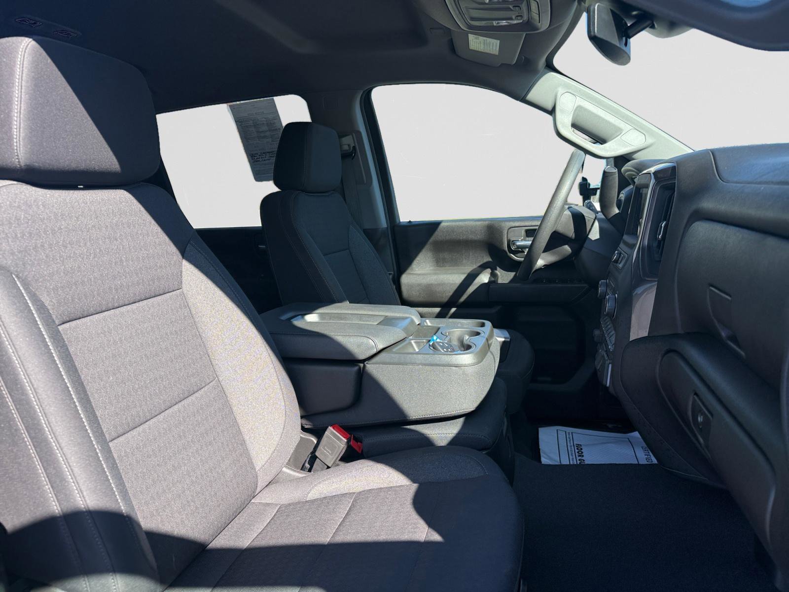 Used 2024 Chevrolet Silverado 2500 Custom w/ Custom Value Package image 15