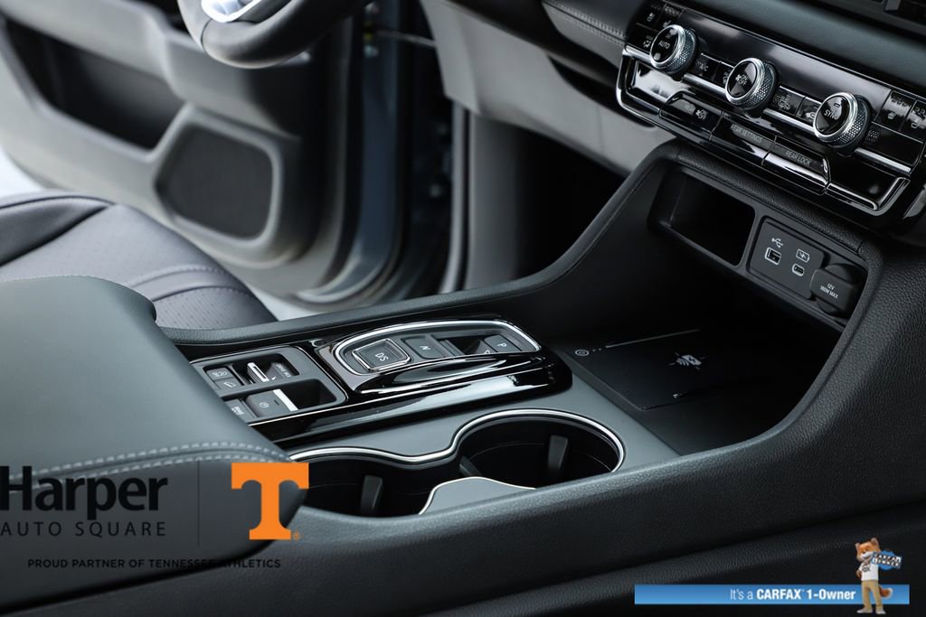 Used 2025 Honda Pilot Elite image 34