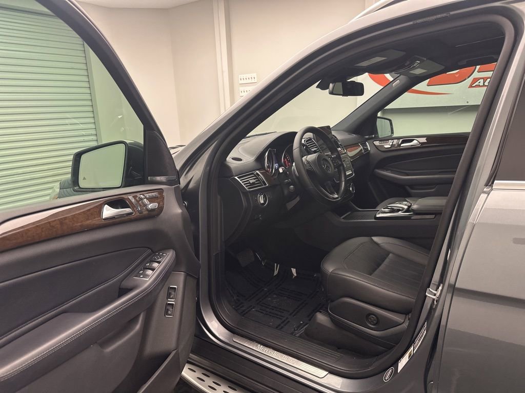 Used 2019 Mercedes-Benz GLS 450 4MATIC image 5