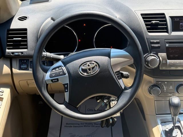 Used 2012 Toyota Highlander 4WD w/ Tech Pkg image 36