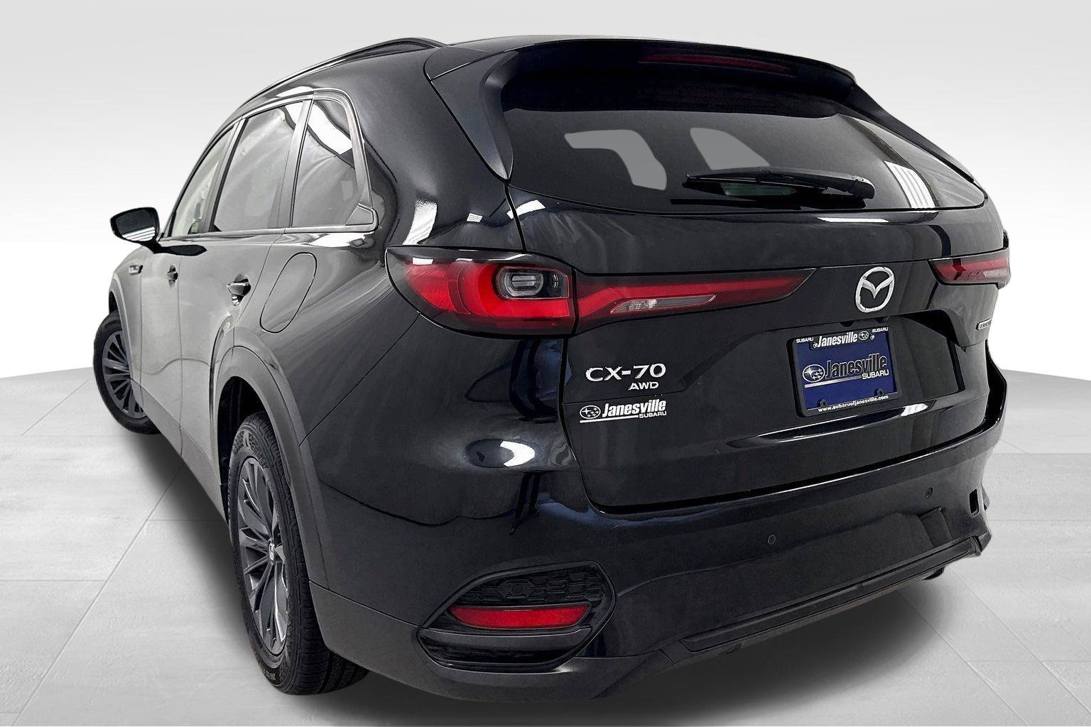 Used 2025 MAZDA CX-70 3.3 Turbo w/ Preferred Package AWD/4WD image 5