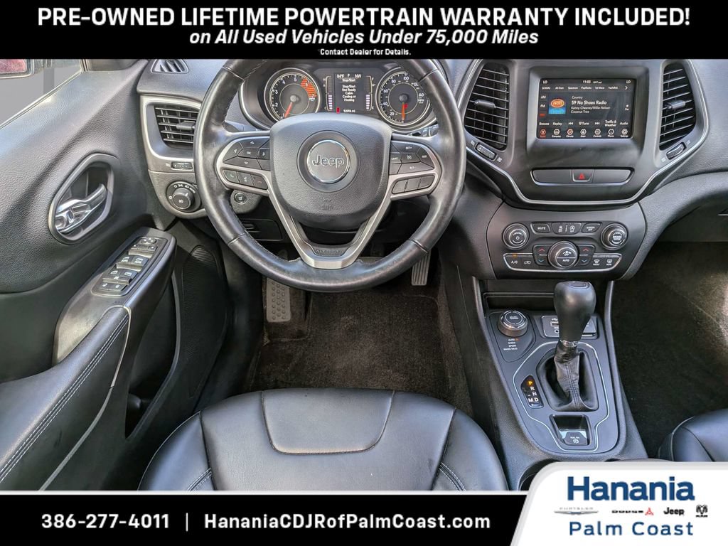 Used 2019 Jeep Cherokee Latitude Plus w/ Comfort/Convenience Group AWD/4WD image 18