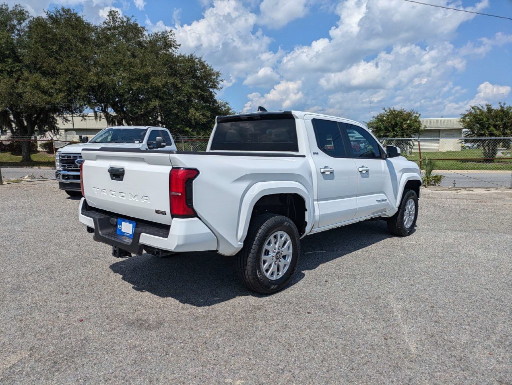Used 2024 Toyota Tacoma SR5 RWD image 4