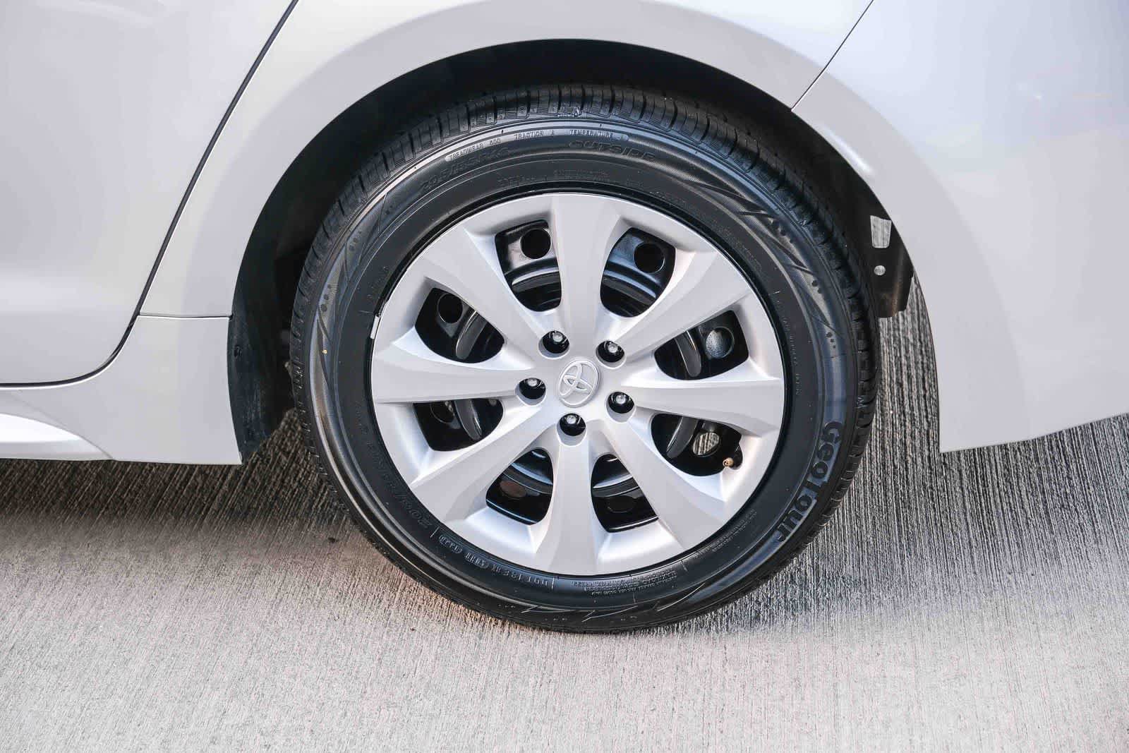 Certified 2024 Toyota Corolla LE FWD image 9