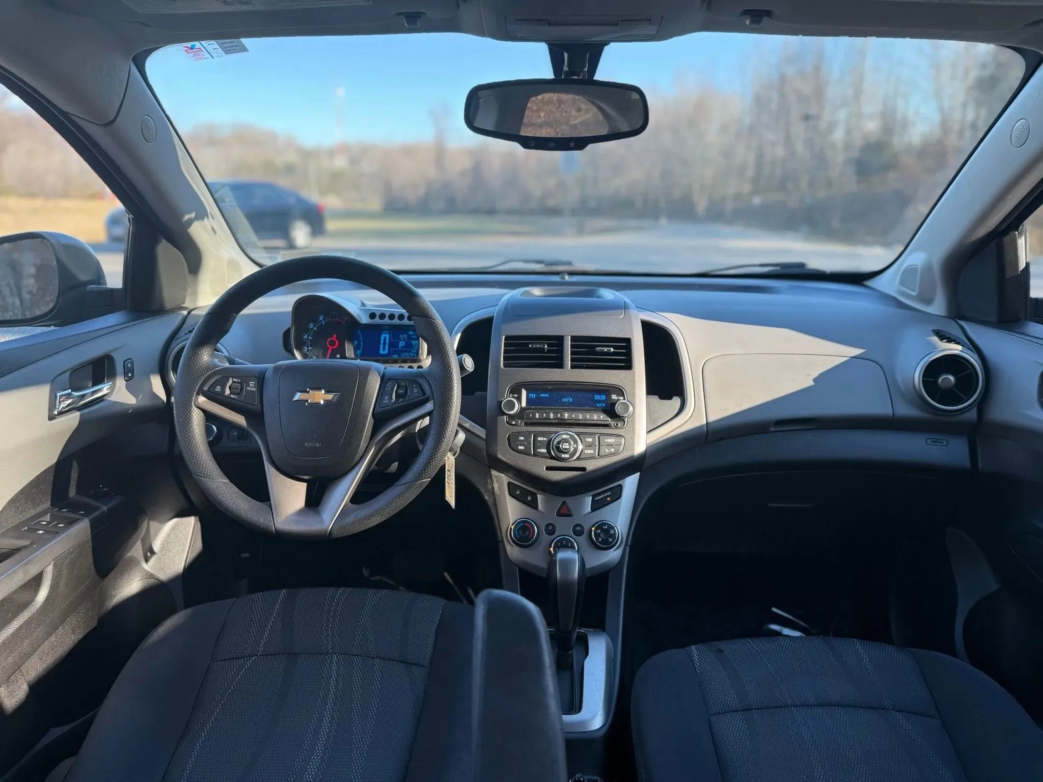 Used 2014 Chevrolet Sonic LT image 21