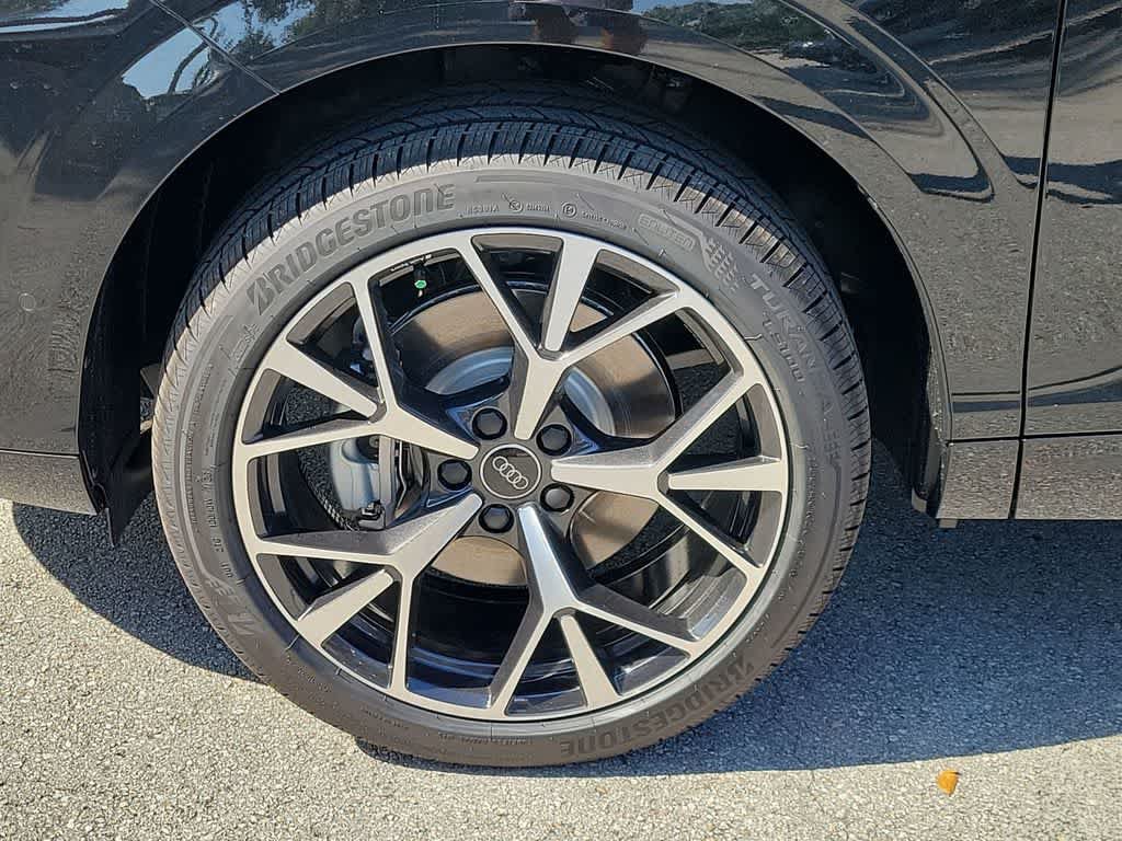 New 2026 Audi Q3 quattro 2.0T AWD/4WD image 8