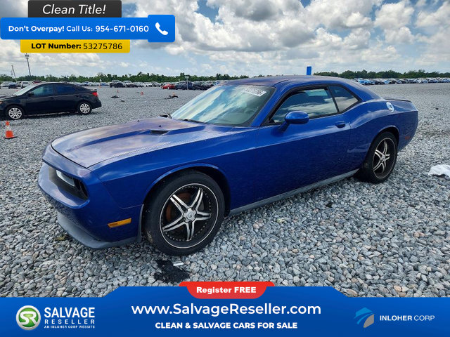 Used 2012 Dodge Challenger SXT RWD image 1