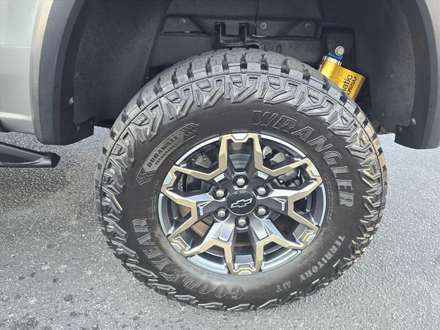 Certified 2025 Chevrolet Colorado ZR2 w/ Technology Package AWD/4WD image 34