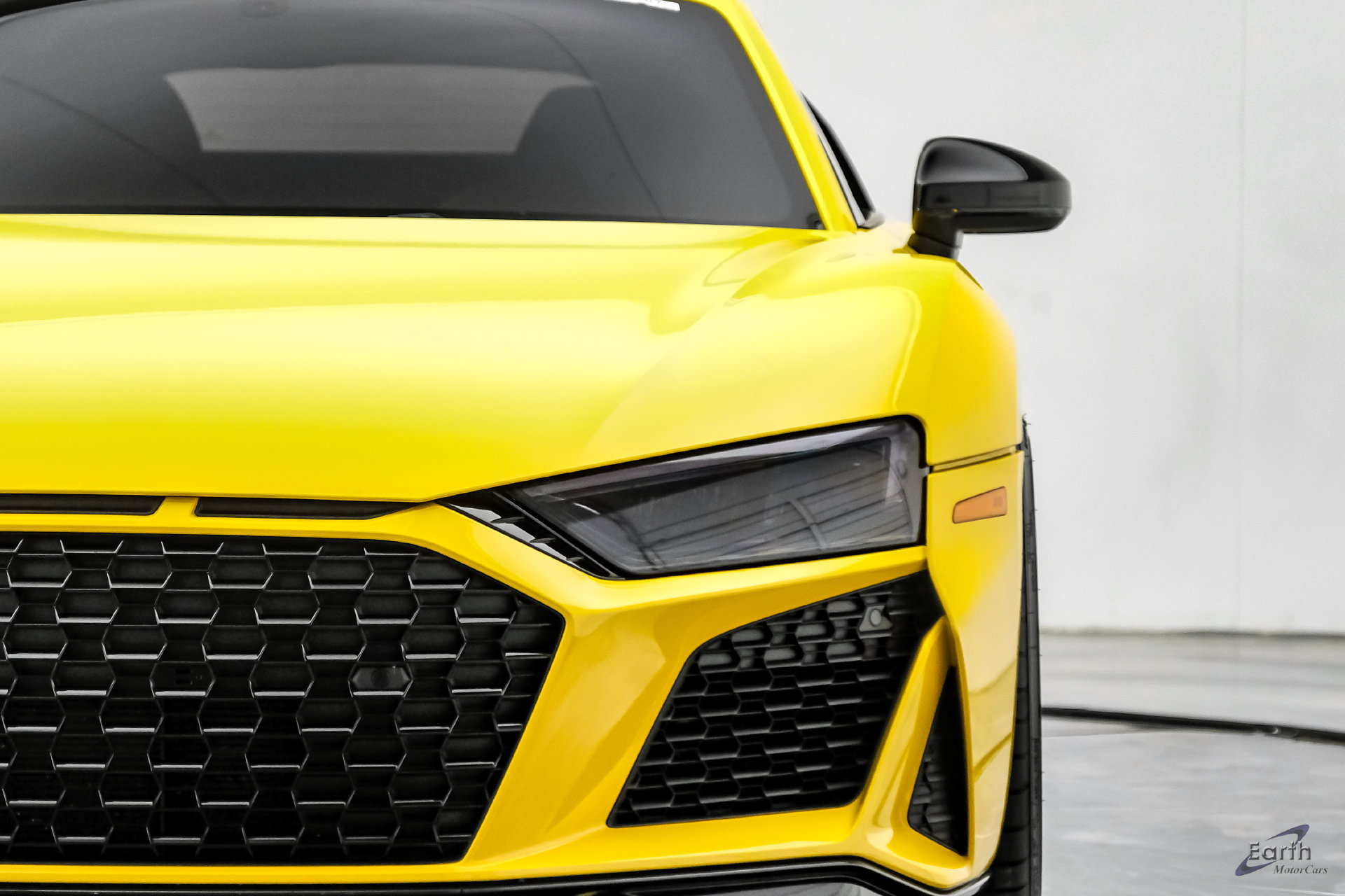 Used 2021 Audi R8 V10 w/ Premium Package RWD image 35