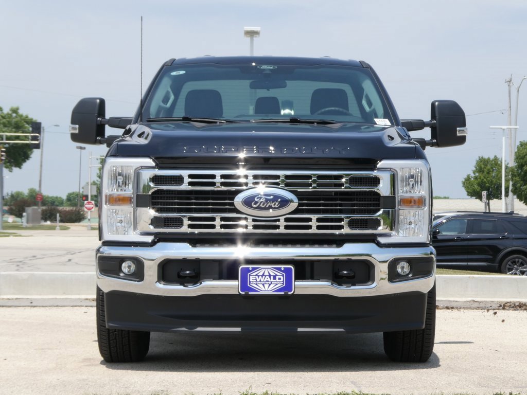 New 2025 Ford F350 XLT image 20