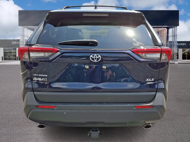 Used 2021 Toyota RAV4 XLE Premium AWD/4WD image 5