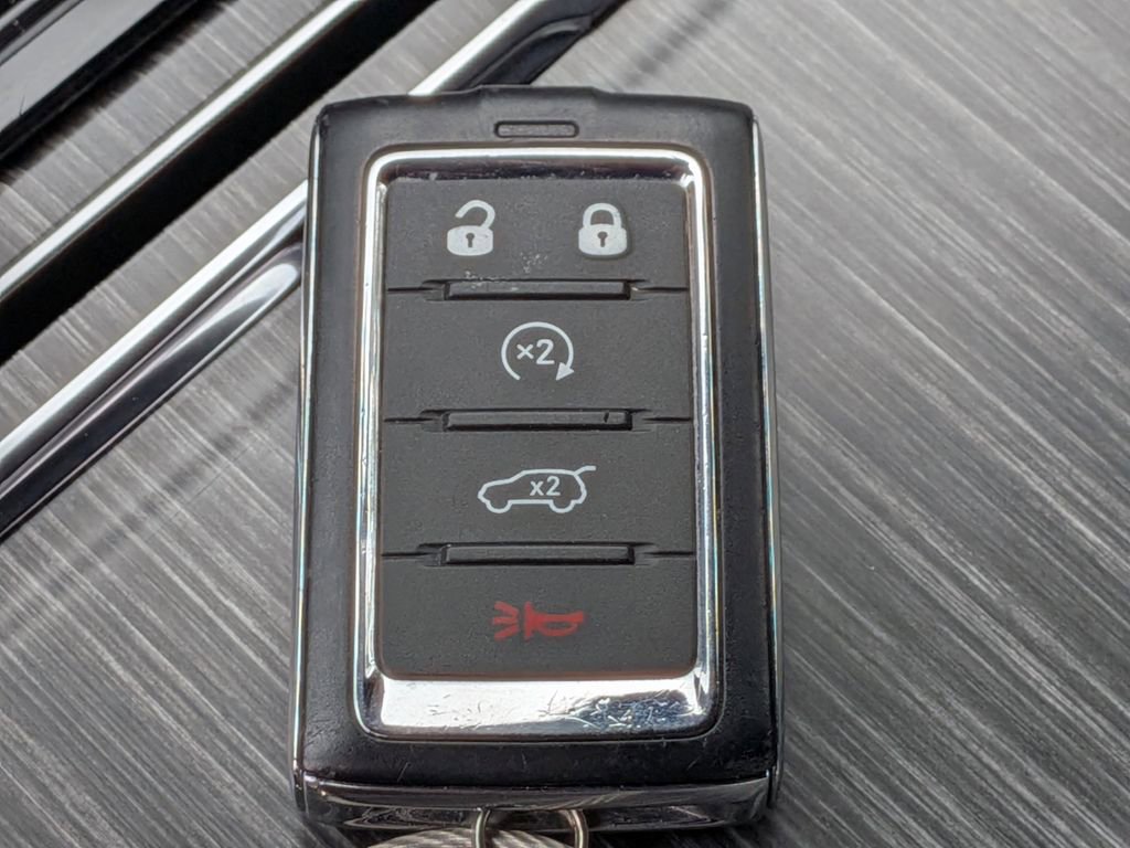 Used 2024 Jeep Wagoneer Series II AWD/4WD image 31