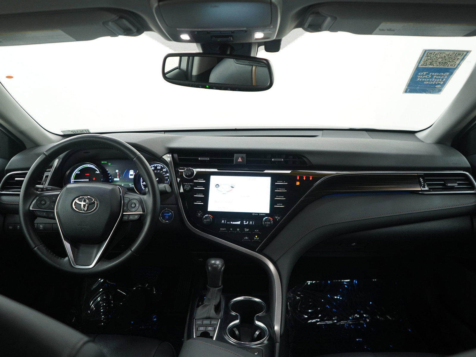 Used 2020 Toyota Camry XLE image 13