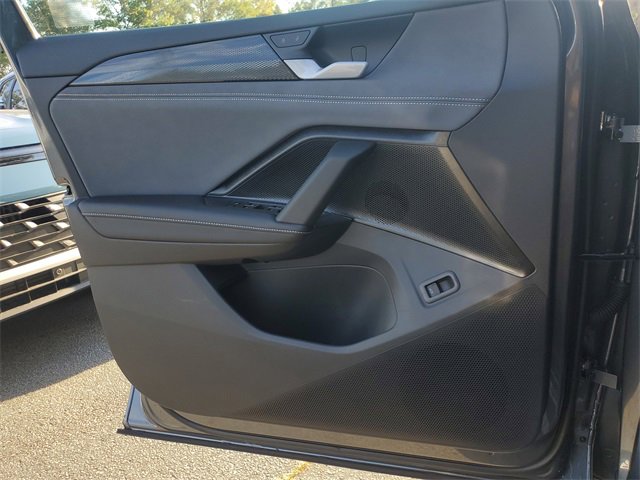 New 2026 Volkswagen Tiguan SE image 29