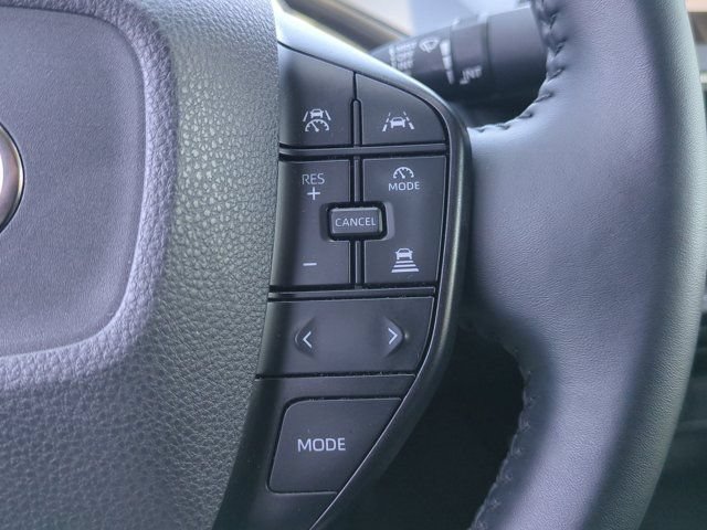 Used 2024 Toyota Prius LE FWD image 25