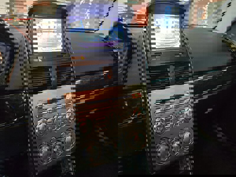 Used 2012 Mitsubishi Galant ES image 31