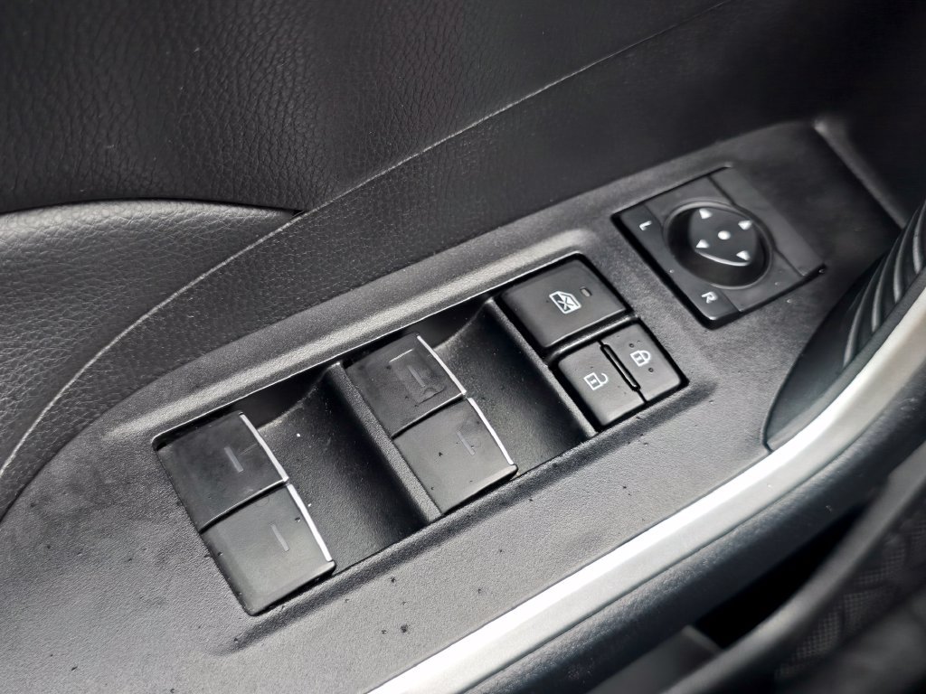 Certified 2025 Toyota RAV4 XLE AWD/4WD image 25