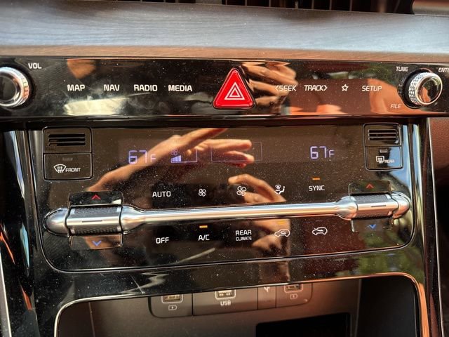 Used 2023 Kia Carnival SX image 18