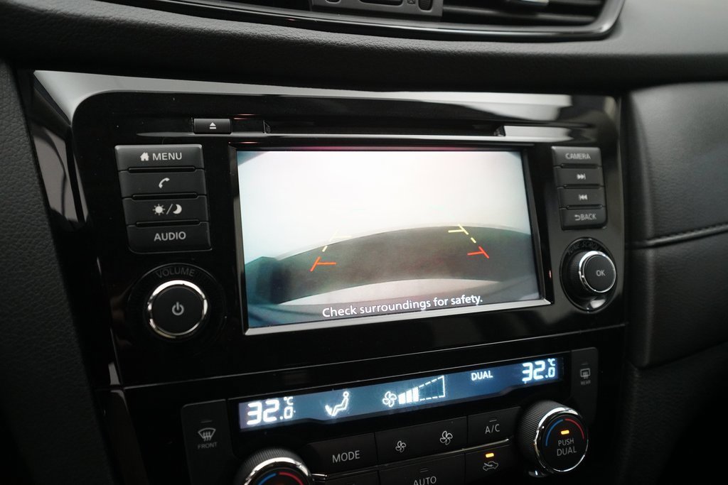 Used 2020 Nissan Rogue SV image 19