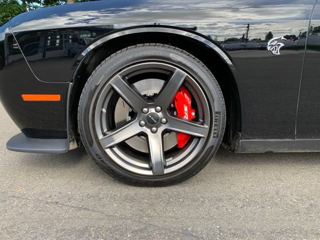 Used 2022 Dodge Challenger SRT Hellcat RWD image 9