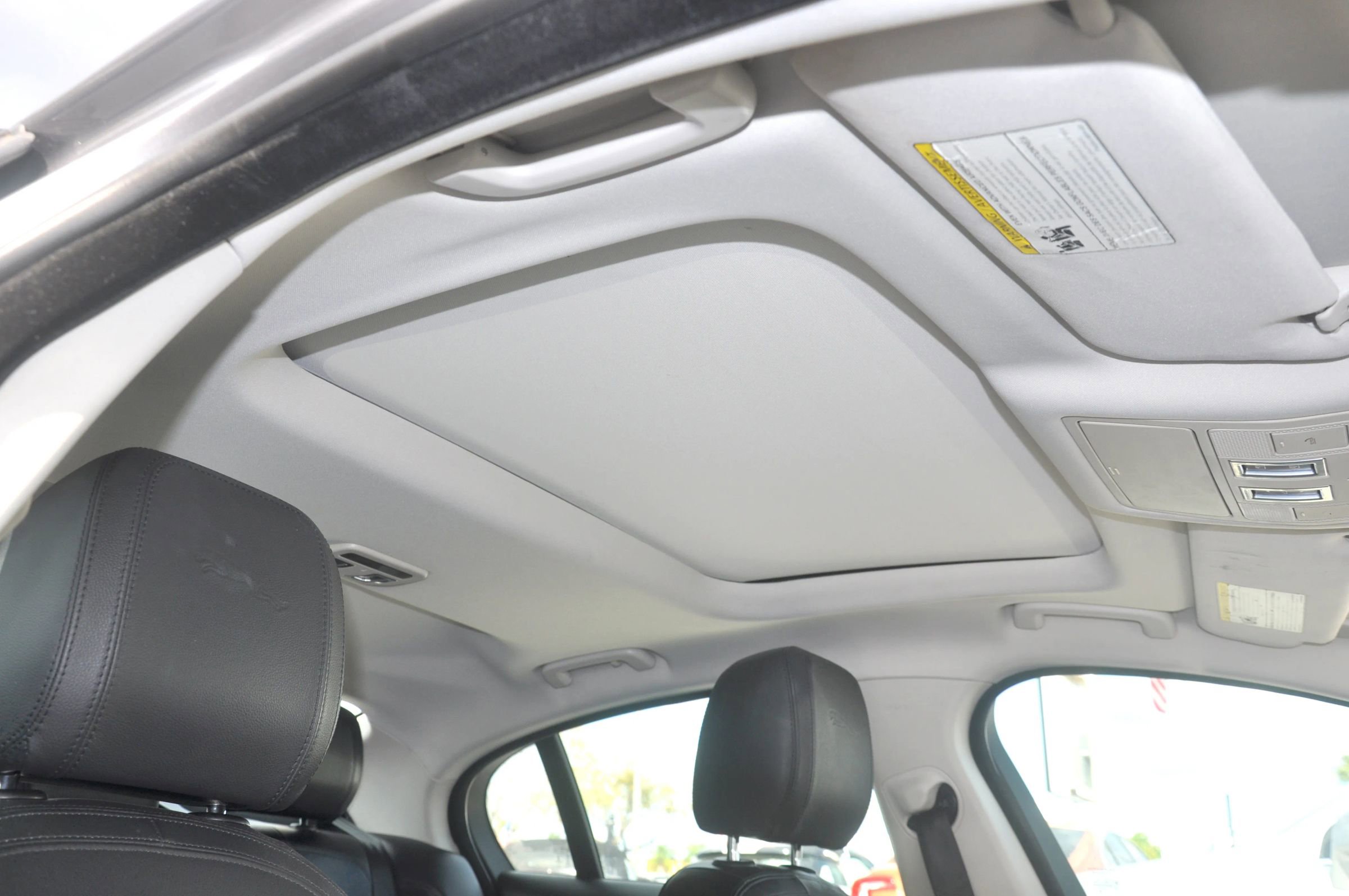 Used 2020 Jaguar XE S RWD image 27