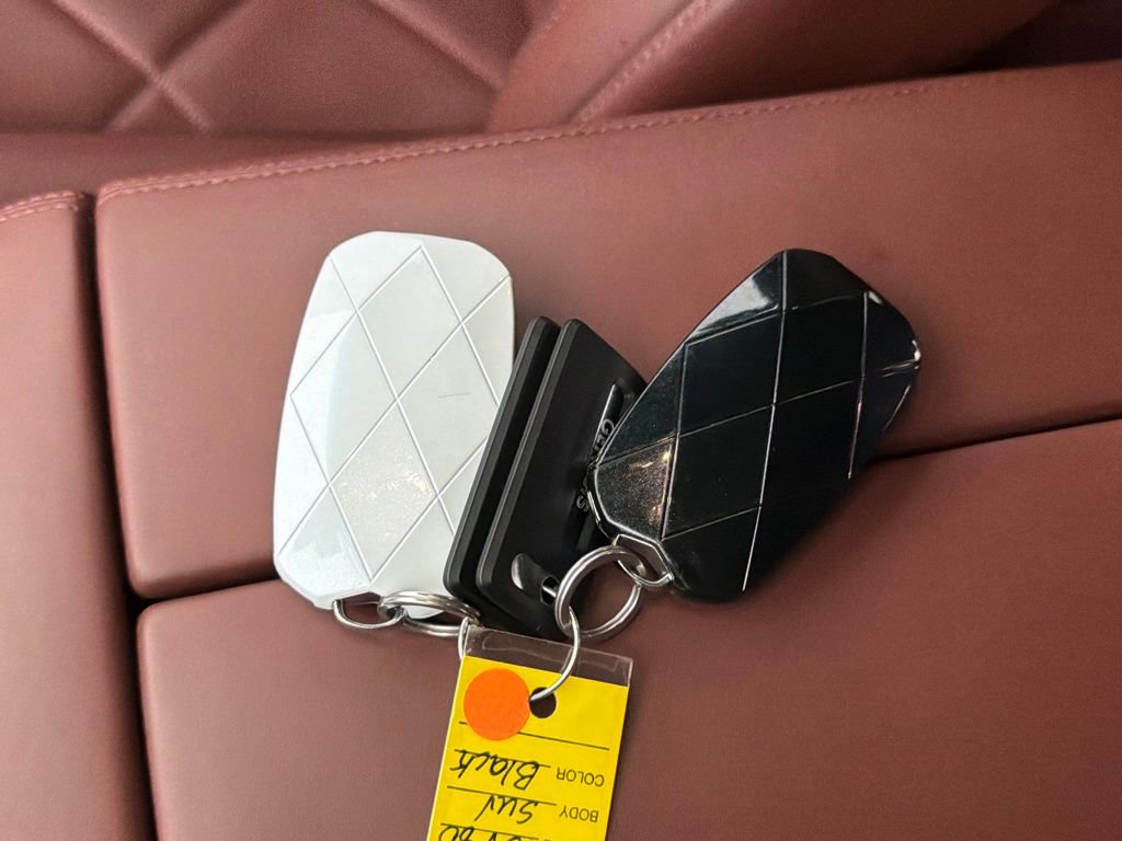 Used 2025 Genesis GV80 3.5T Prestige image 31