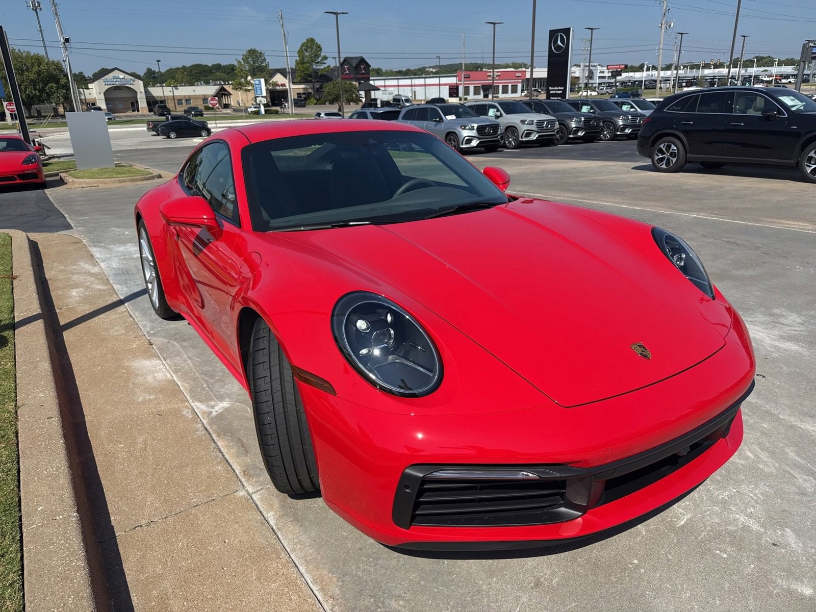 Used 2024 Porsche 911 Carrera image 2