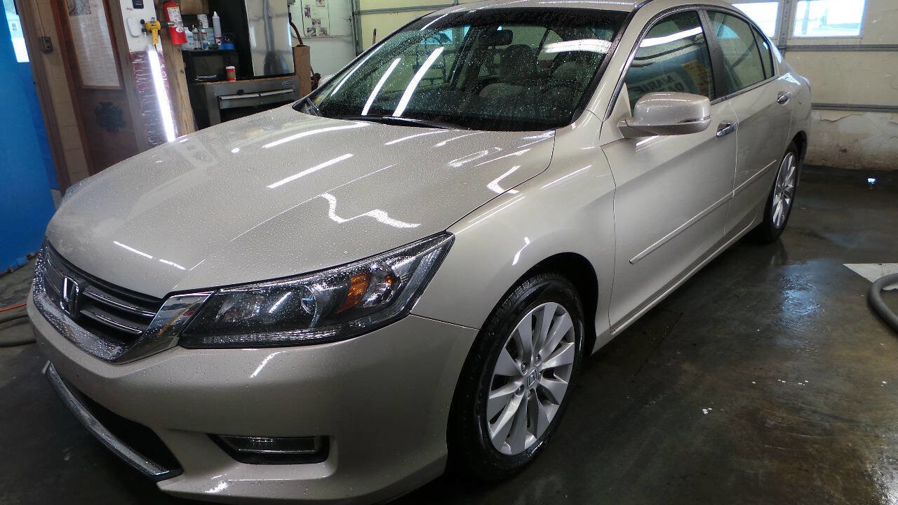 Used 2013 Honda Accord EX image 1