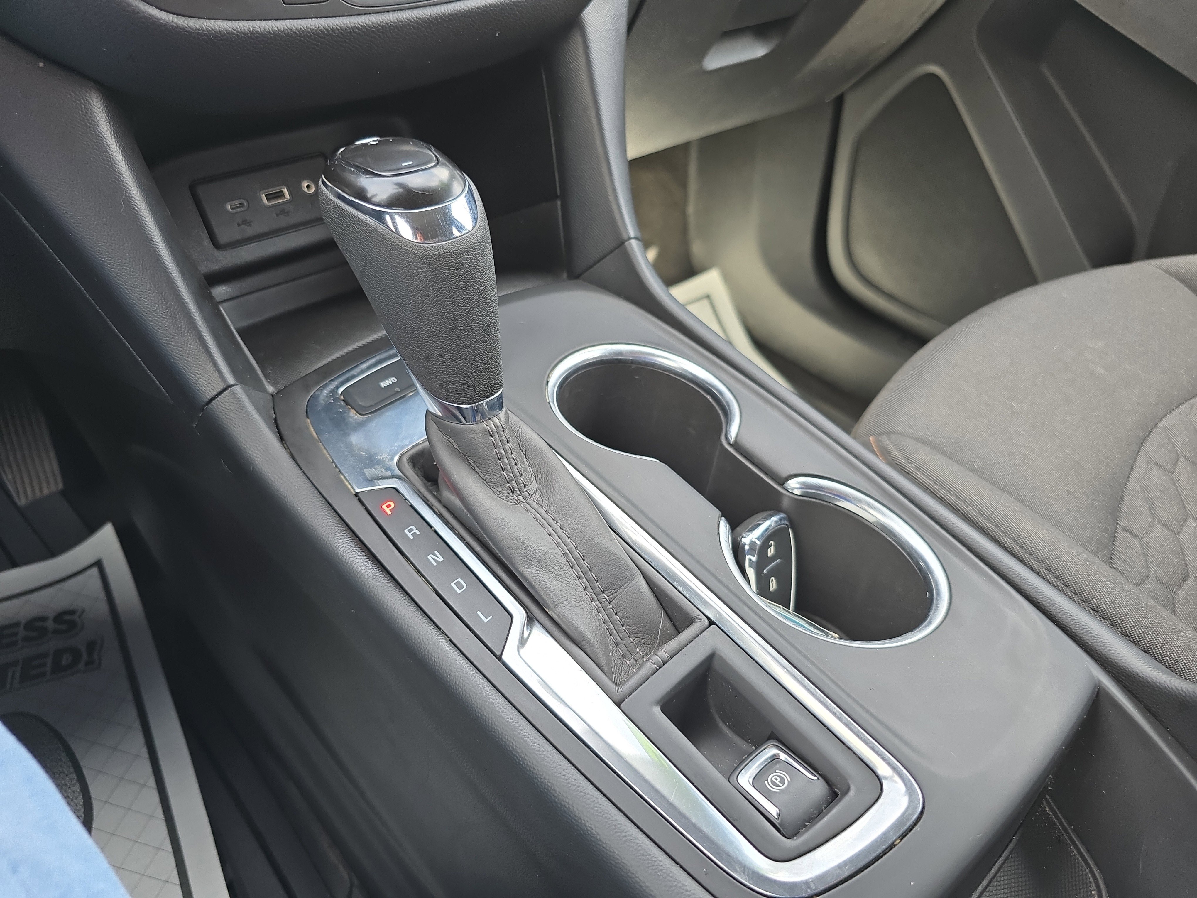 Used 2021 Chevrolet Equinox LT w/ LPO, Cargo Package image 24