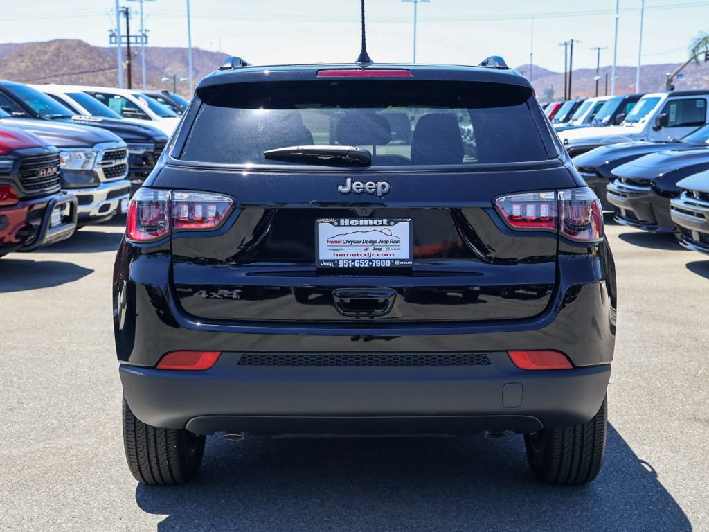 New 2026 Jeep Compass Latitude AWD/4WD image 5
