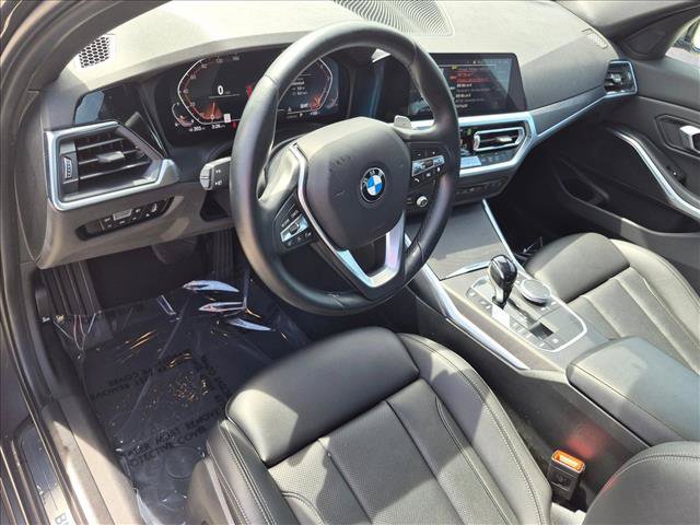 Used 2022 BMW 330i Sedan w/ Driving Assistance Package RWD image 10