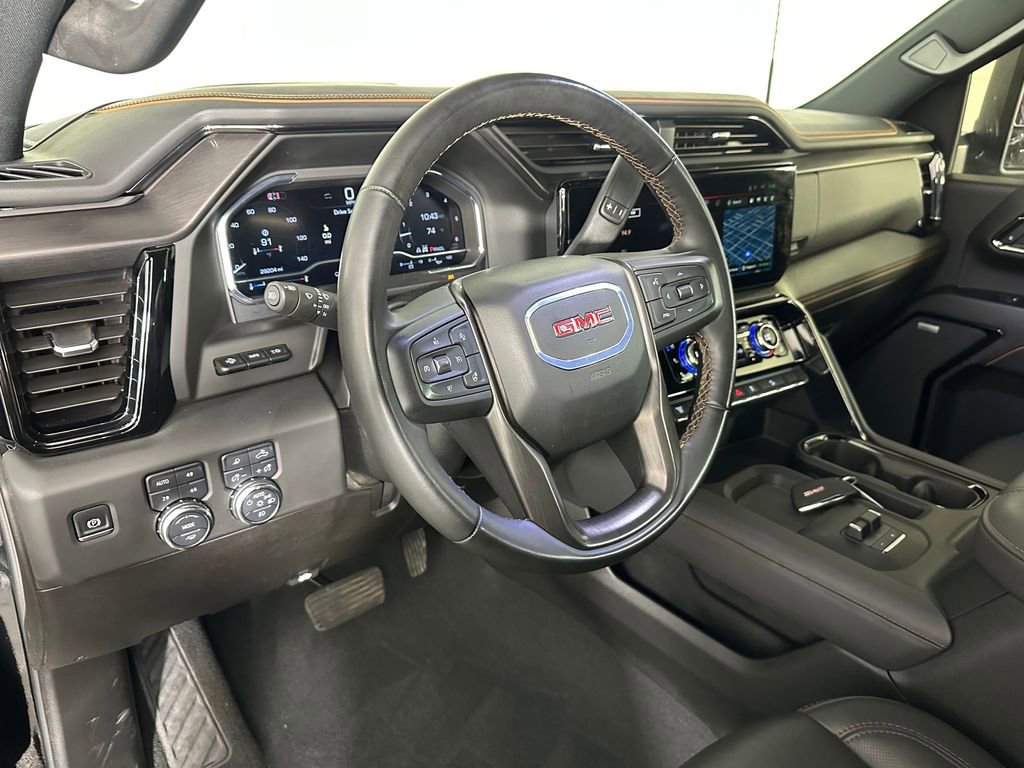 Used 2025 GMC Sierra 3500 AT4 w/ AT4 Premium Plus Package AWD/4WD image 11