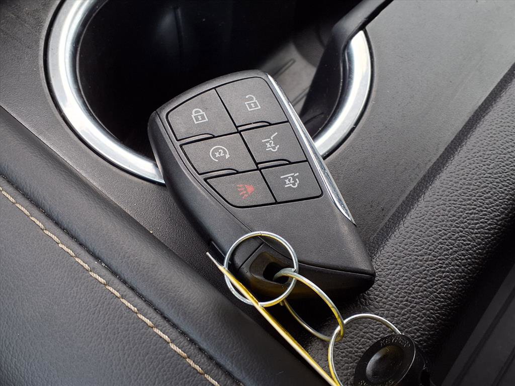 Used 2023 Chevrolet Suburban Premier image 14