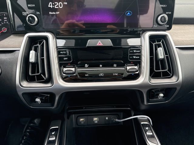 Certified 2023 Kia Sorento S w/ Panoramic Sunroof Package AWD/4WD image 11