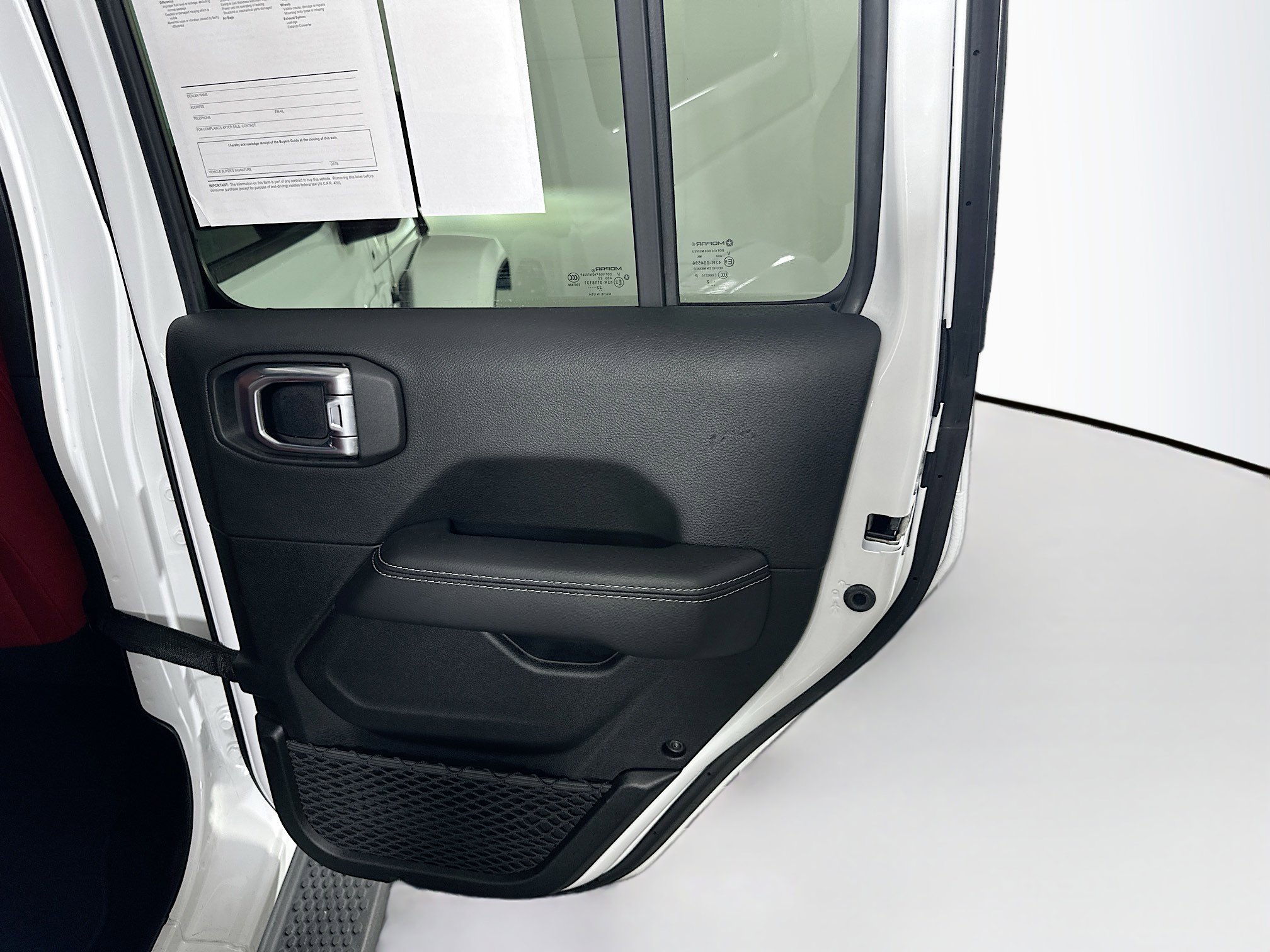 Used 2023 Jeep Wrangler Sahara w/ Cold Weather Group image 28