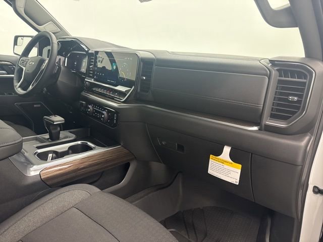 New 2026 Chevrolet Silverado 1500 RST w/ Dark Appearance Package AWD/4WD image 33