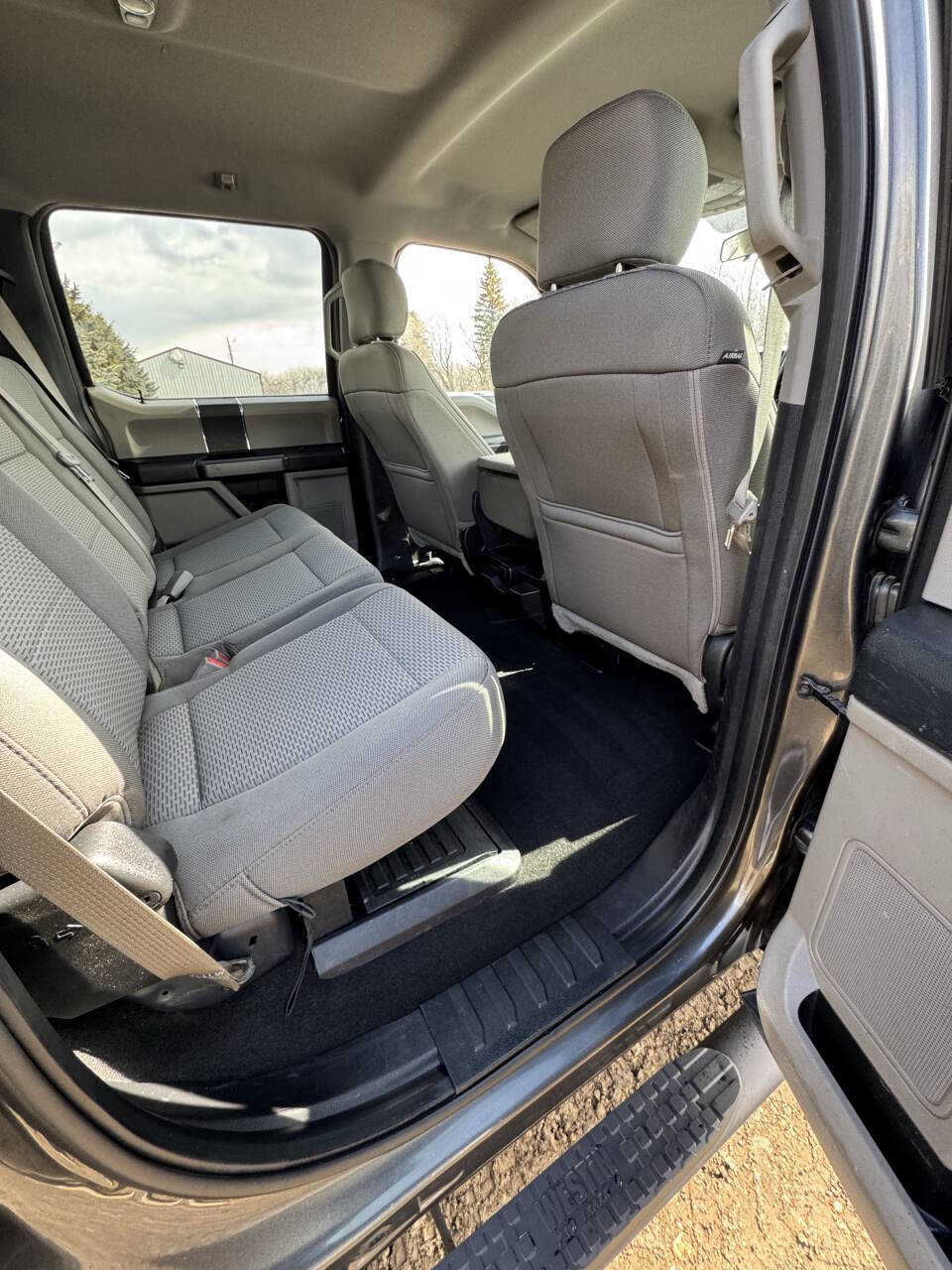 Used 2019 Ford F250 XLT w/ Camper Package image 54