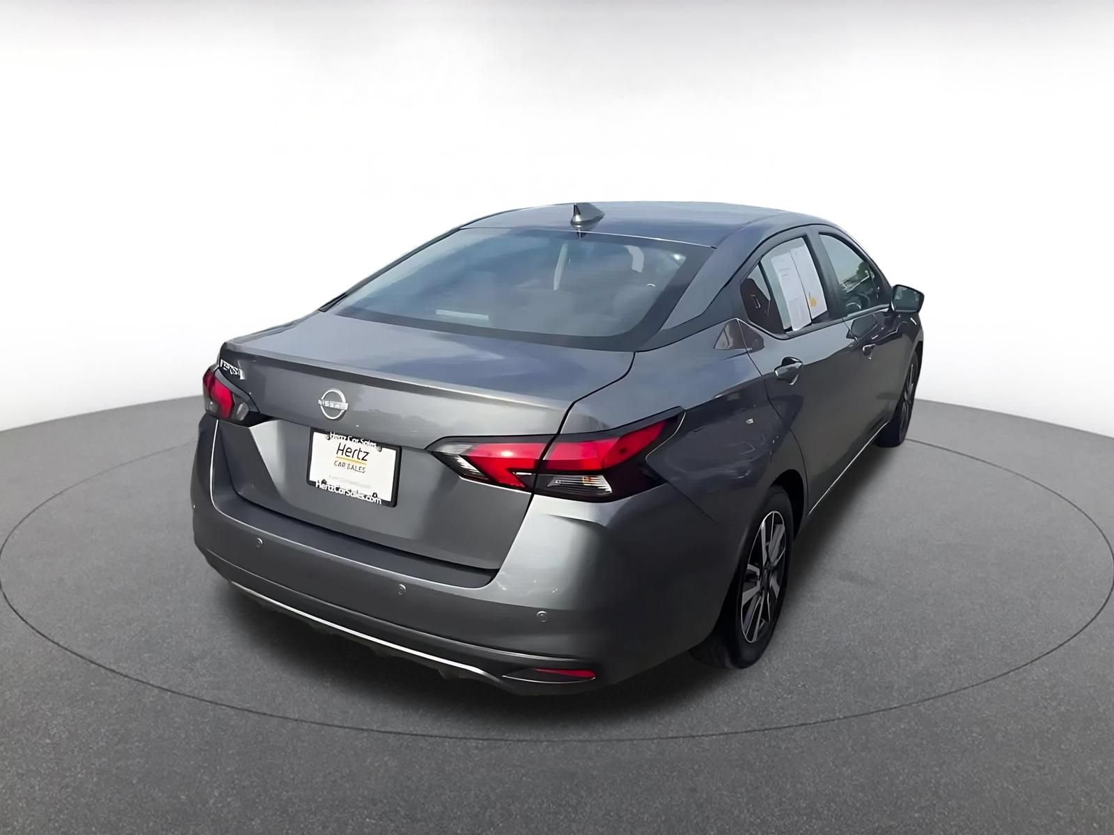 Used 2025 Nissan Versa SV FWD image 14