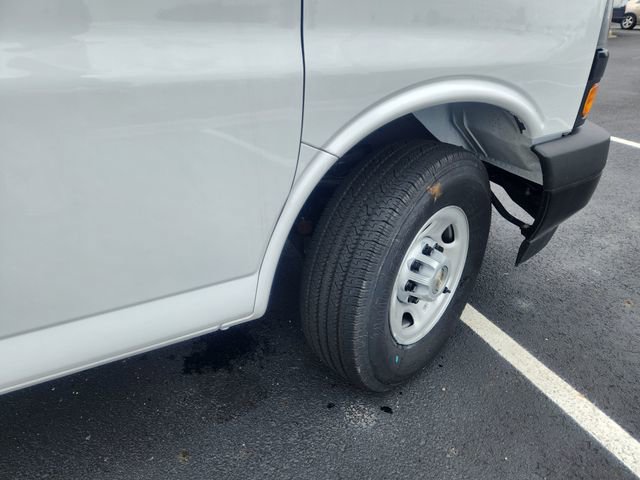 New 2024 Chevrolet Express 3500 w/ Power Convenience Package image 13