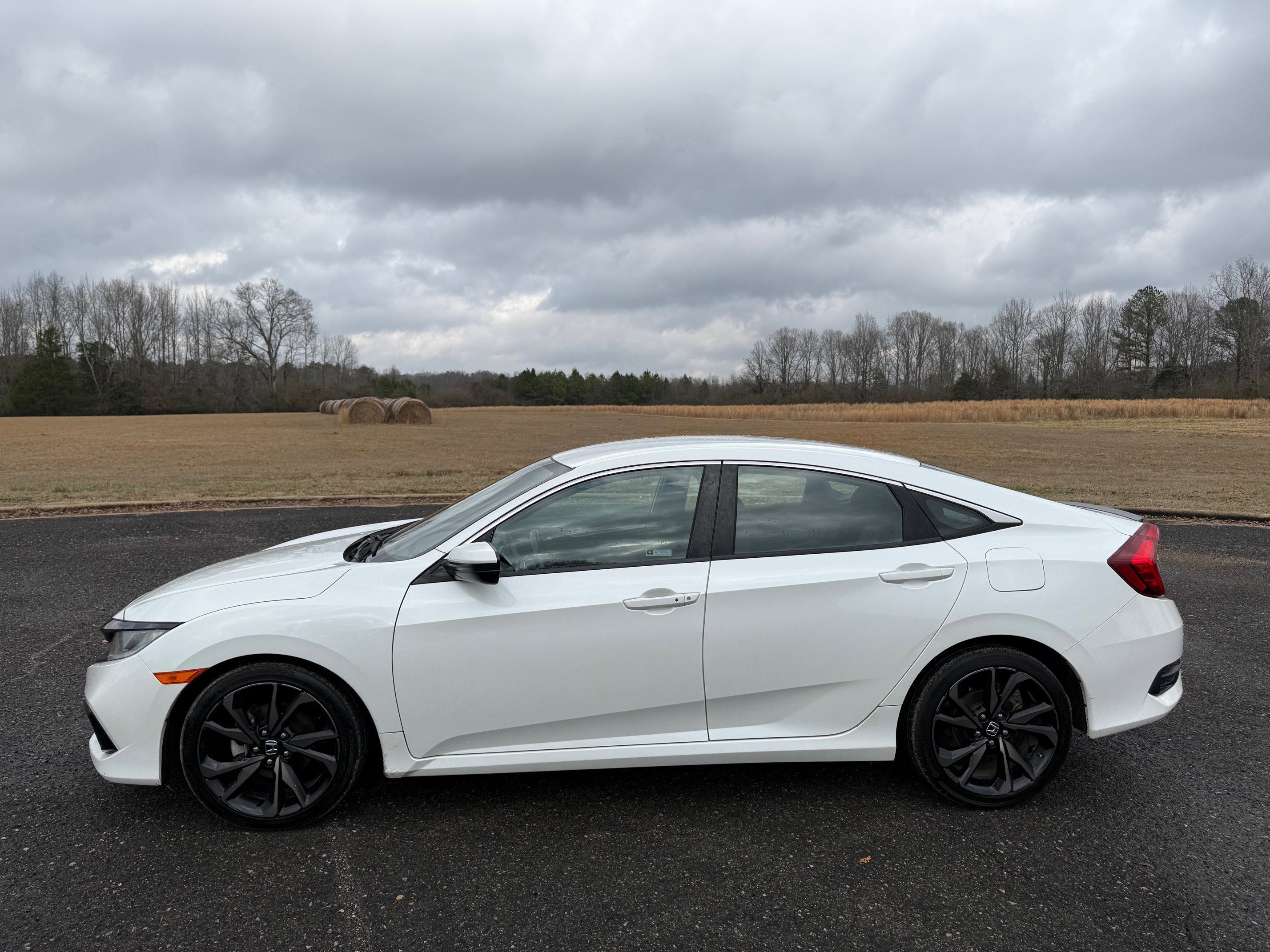 Used 2020 Honda Civic Sport image 2