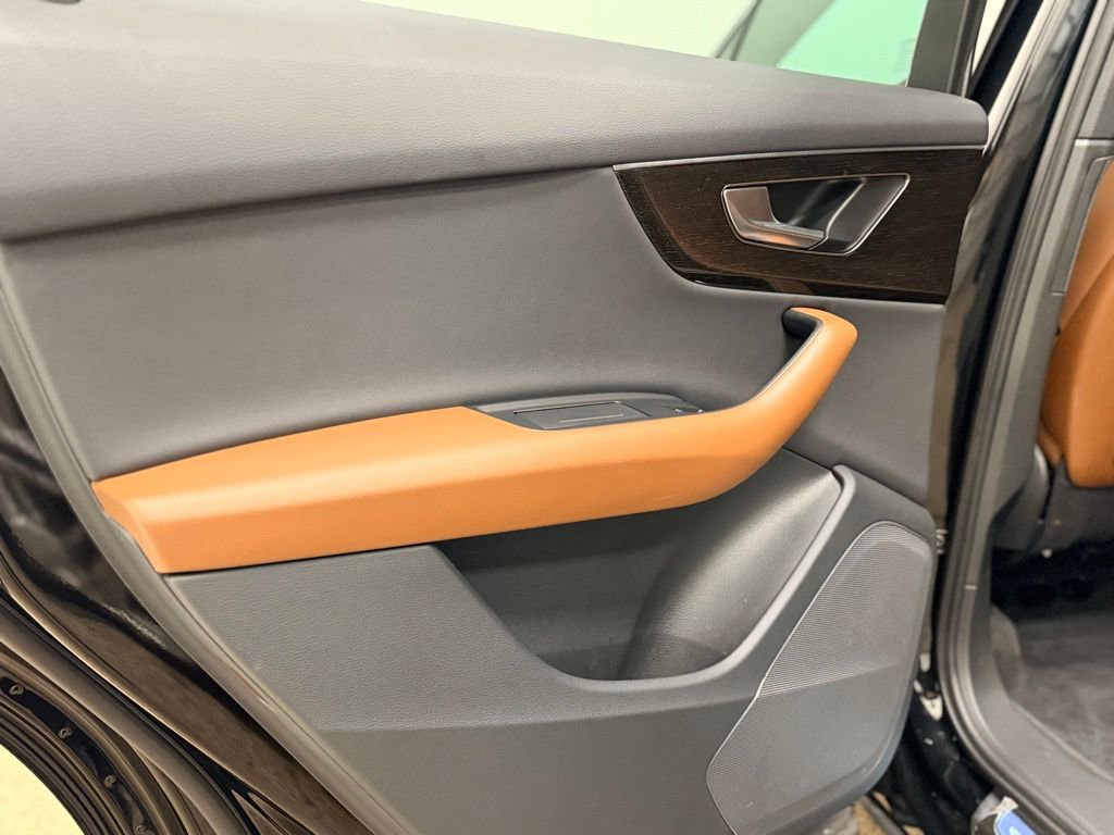 Used 2023 Audi Q7 3.0T Premium w/ Convenience Package image 23