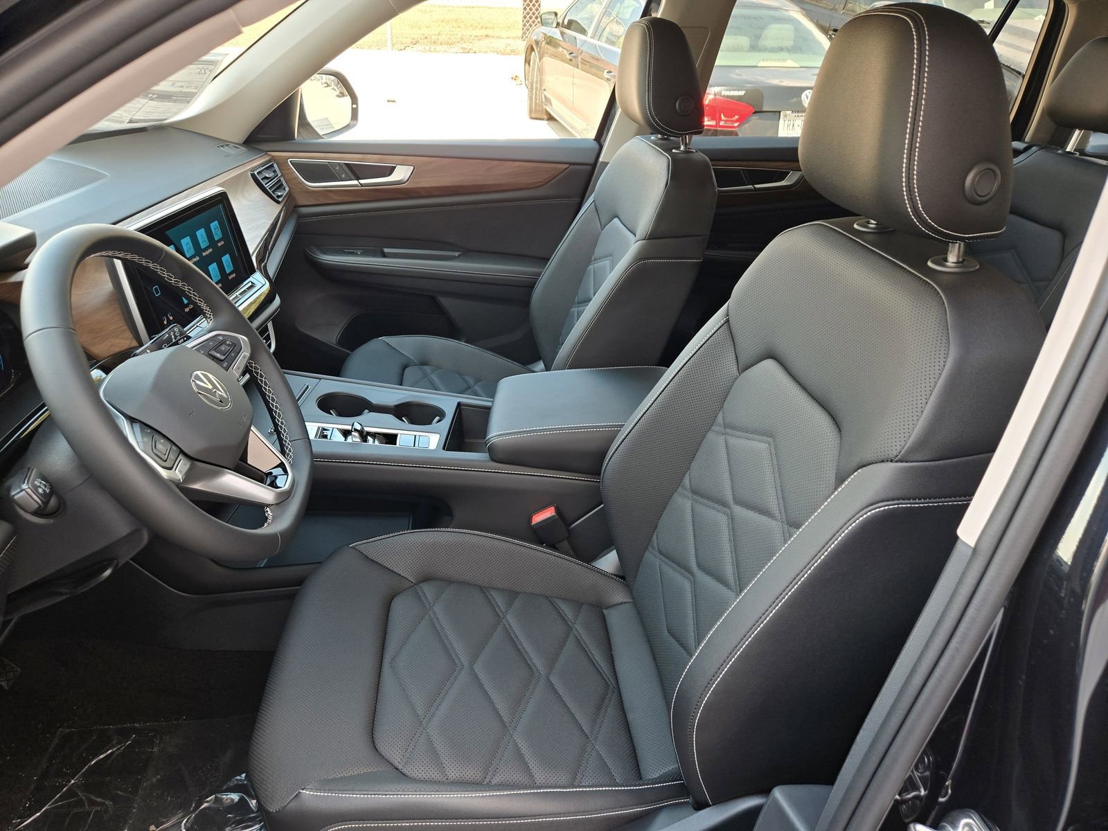 New 2026 Volkswagen Atlas SE image 17