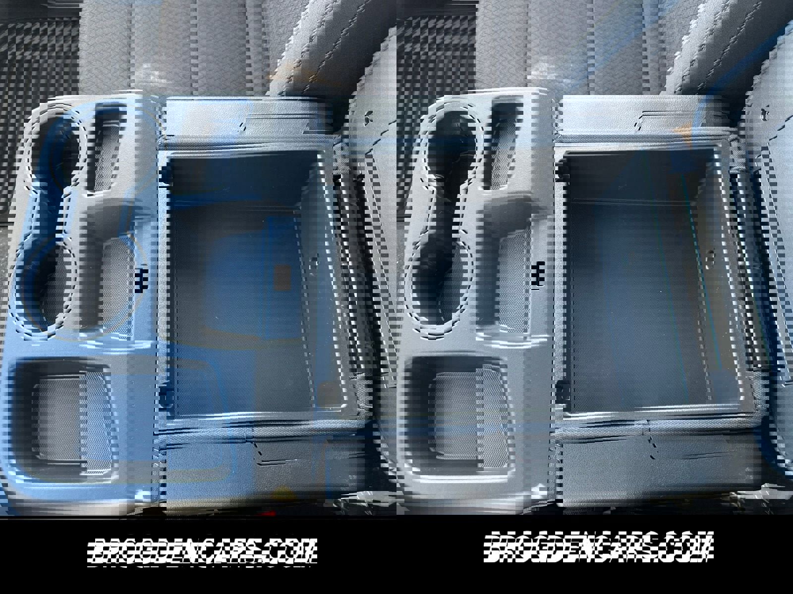 New 2026 GMC Sierra 3500 SLE image 9