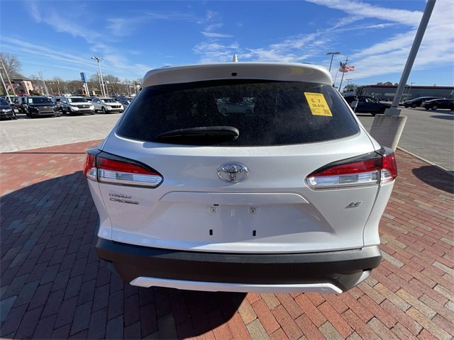 Used 2023 Toyota Corolla Cross LE image 18