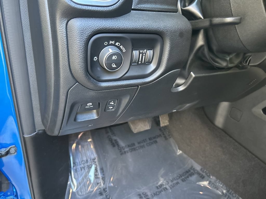 Certified 2025 RAM 1500 Big Horn AWD/4WD image 39