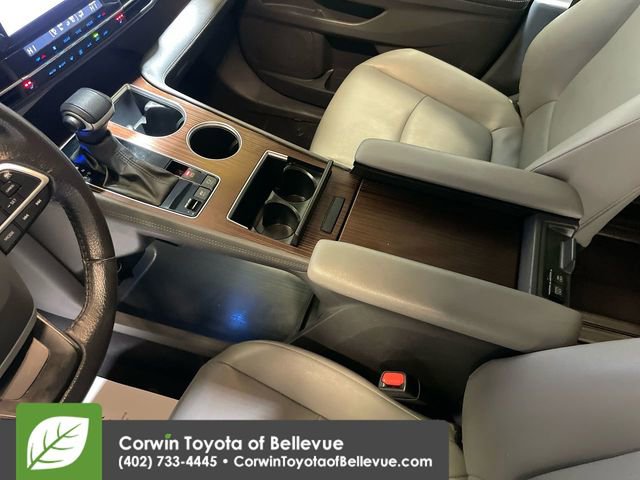 Used 2024 Toyota Sienna XLE image 17