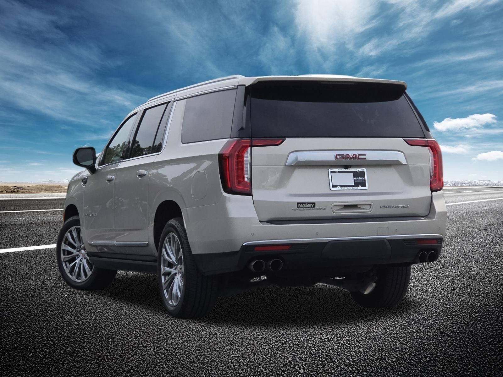 Used 2022 GMC Yukon XL Denali RWD image 18